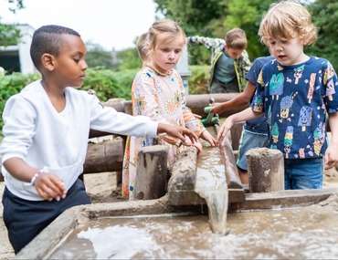 Peiling: ouderboekje Wonderlijk gemaakt in andere talen